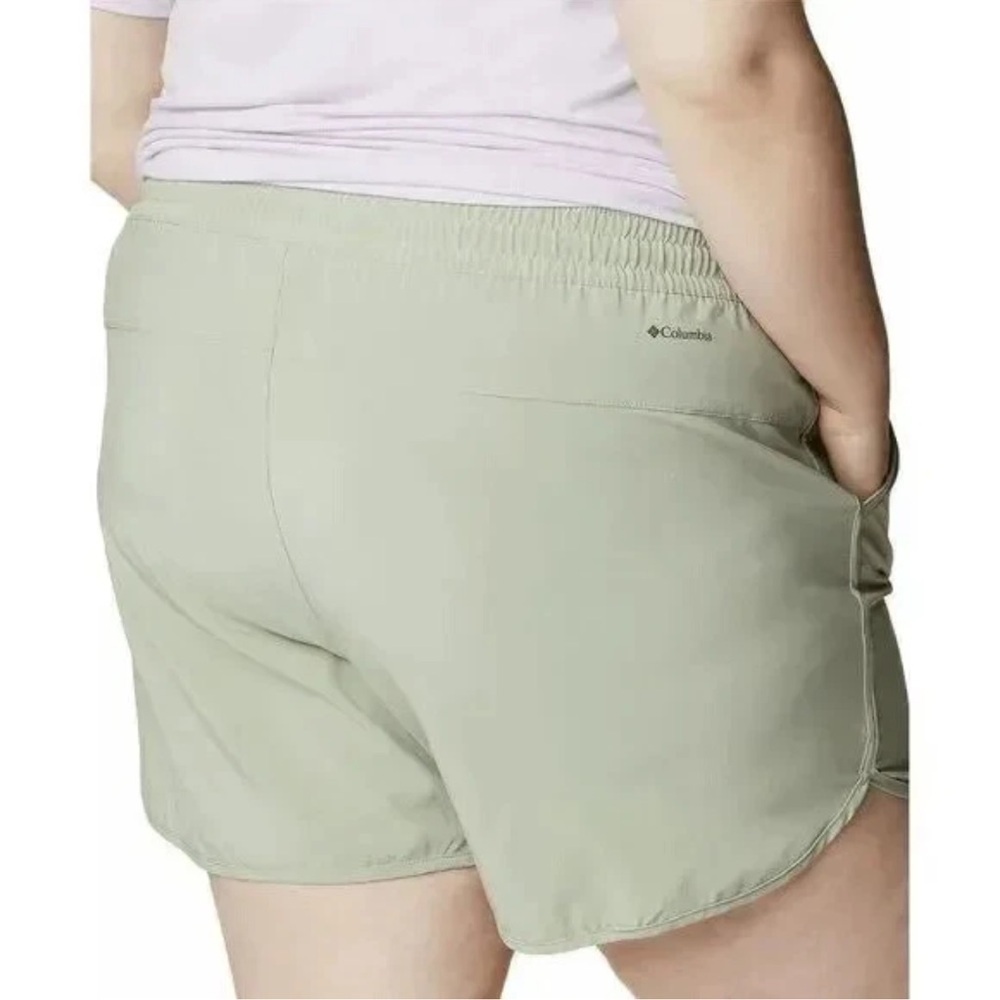 Columbia Women's Bogata Bay Shorts Safari Color NWT - Picture 3 of 3